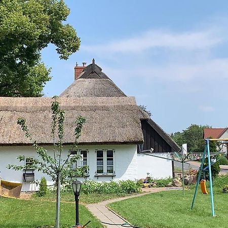 Ferienhaus Alte Schule Rambin Auf Ruegen Екстериор снимка