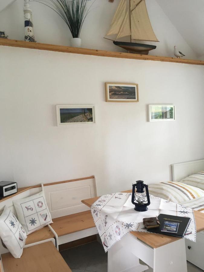 Ferienhaus Alte Schule Rambin Auf Ruegen Екстериор снимка